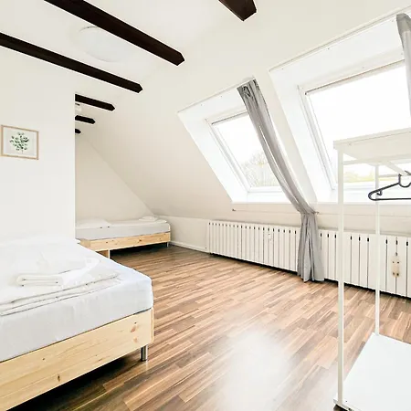 Tolstov - 4 Schafzimmer- Maisonette - 25 Min Messe Dus Lejlighed Duisburg