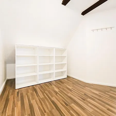 Tolstov - 4 Schafzimmer- Maisonette - 25 Min Messe Dus * Duisburg