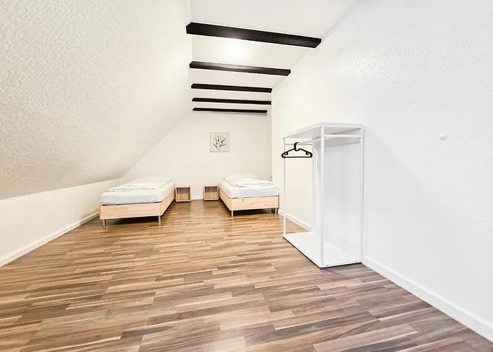 Tolstov - 4 Maisonette - 25 Min Messe Dus